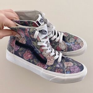 Vans Sk8-Hi Tapered Moody Floral High Tops Women’s 8